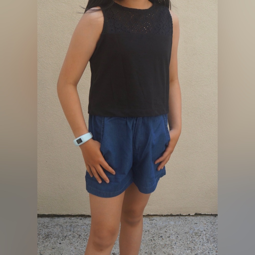 Top and bottom cute easy outfit